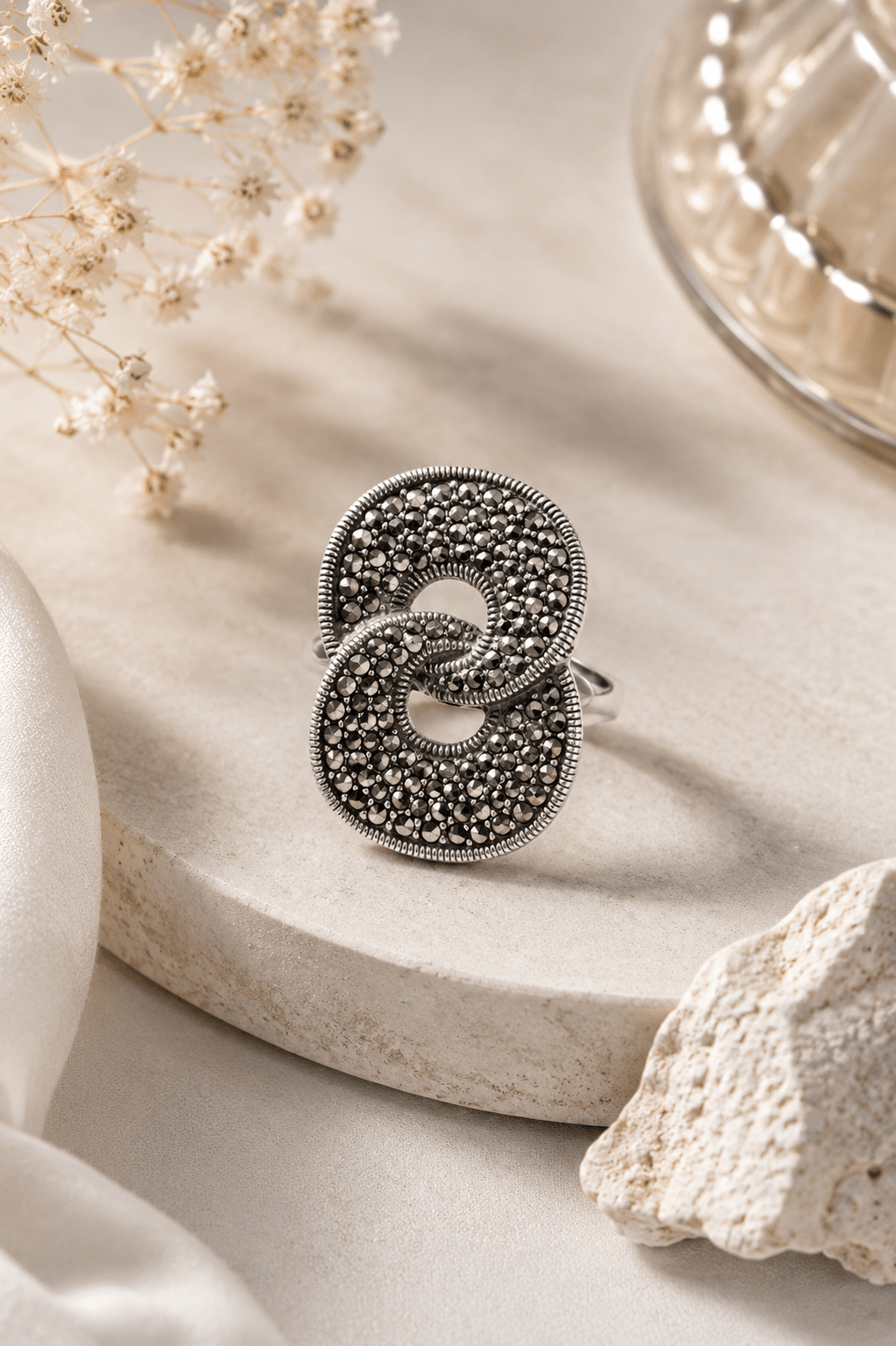 Linked Circle Marcasite Sterling Silver Ring